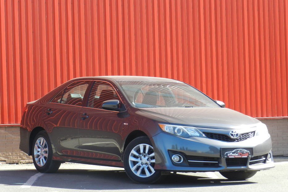 Продам Toyota Camry 2014 года в Одессе