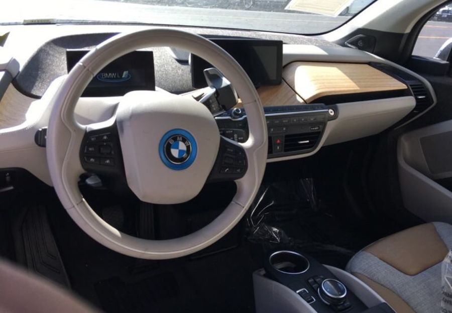 Продам BMW I3 GIGA 2014 года в г. Кривой Рог, Днепропетровская область
