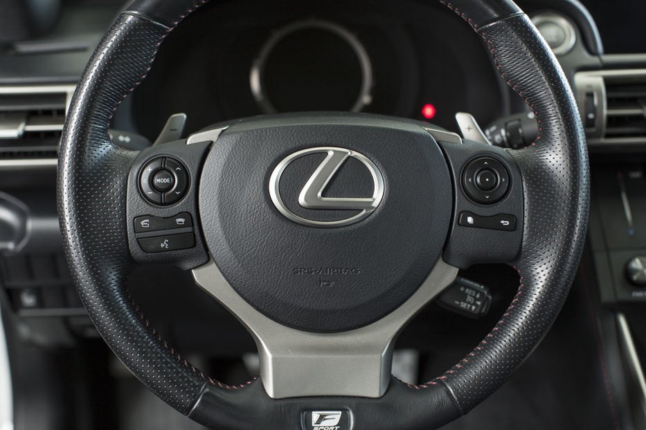 Продам Lexus IS 200 t 2016 года в Одессе