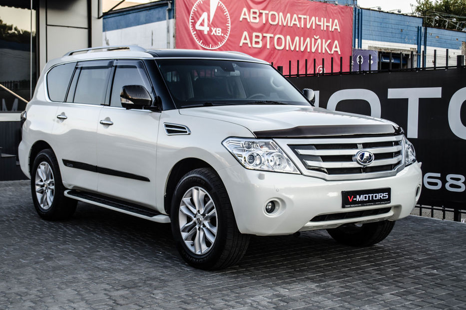 Продам Nissan Patrol 5.6L Premium 2012 года в Киеве