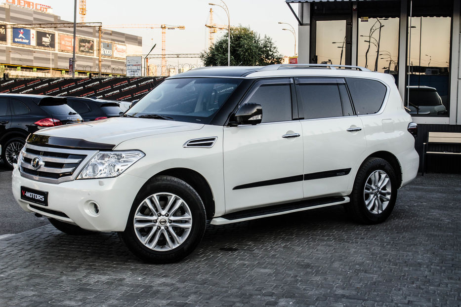 Продам Nissan Patrol 5.6L Premium 2012 года в Киеве