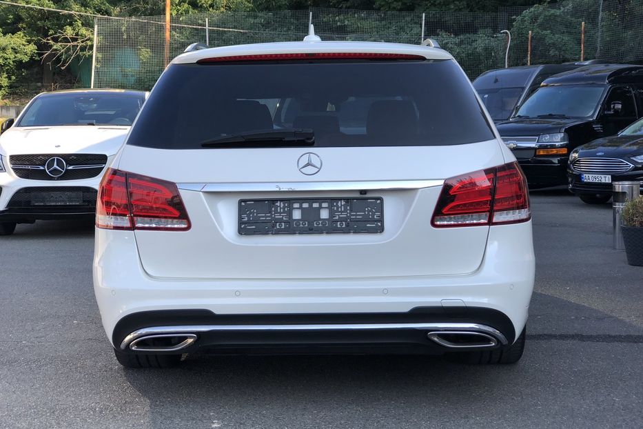 Продам Mercedes-Benz E-Class AMG 2014 года в Киеве