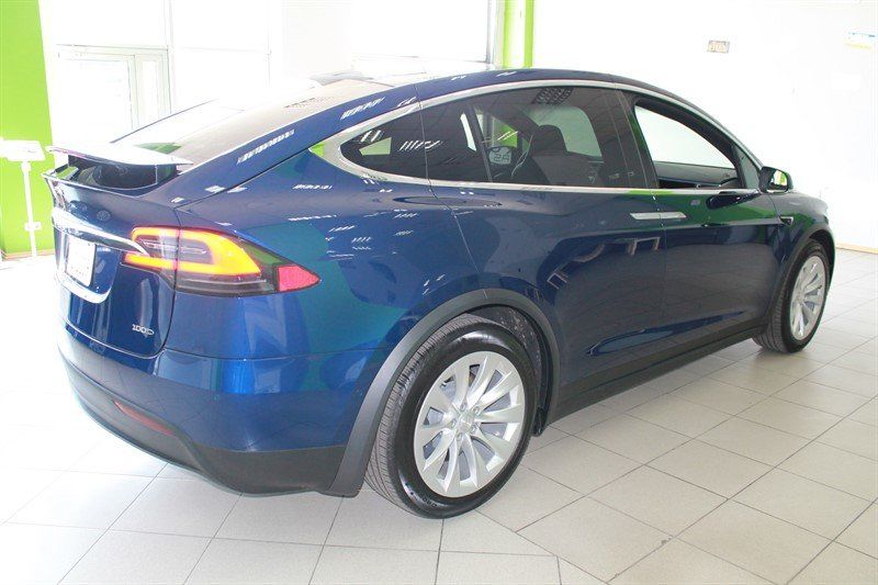 Продам Tesla Model X 100D 2018 года в Киеве