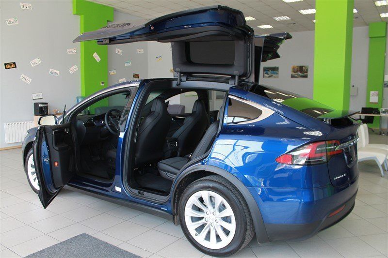 Продам Tesla Model X 100D 2018 года в Киеве