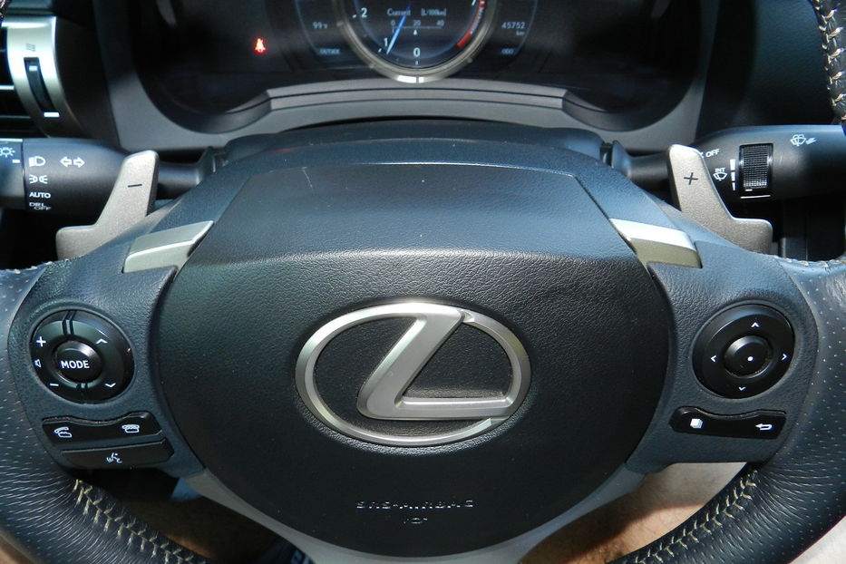 Продам Lexus IS 250 2015 года в Одессе