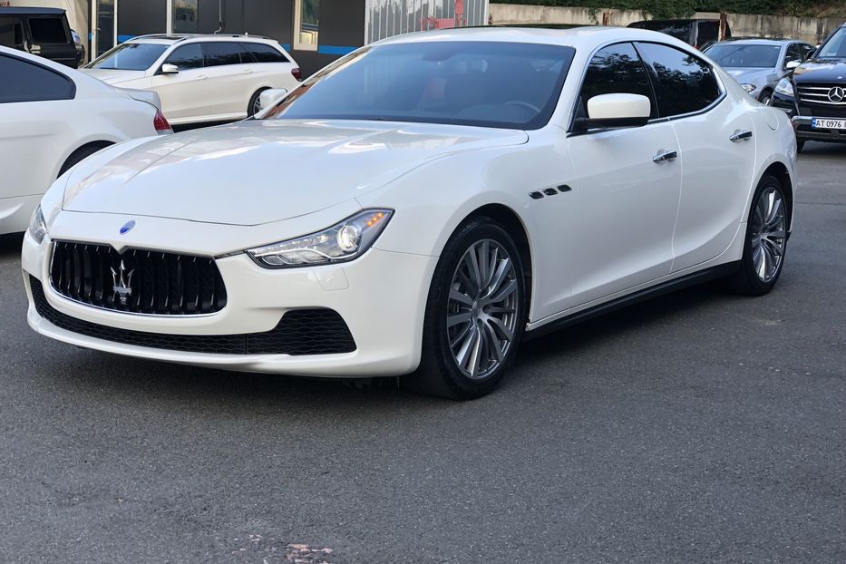 Продам Maserati Ghibli S Q4 409 л.с 2015 года в Киеве