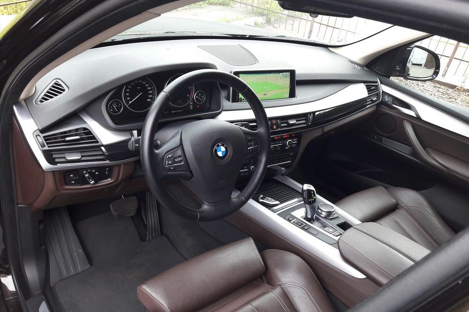 Продам BMW X5 2015 года в Киеве