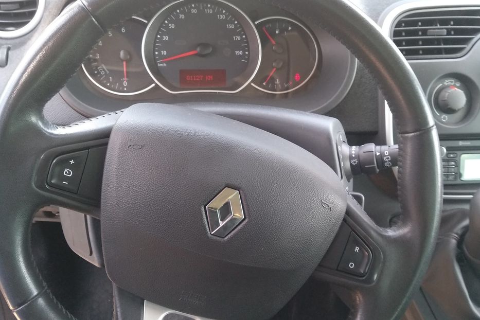 Продам Renault Kangoo пасс. 2016 года в Одессе