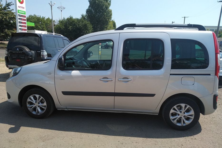 Продам Renault Kangoo пасс. 2016 года в Одессе
