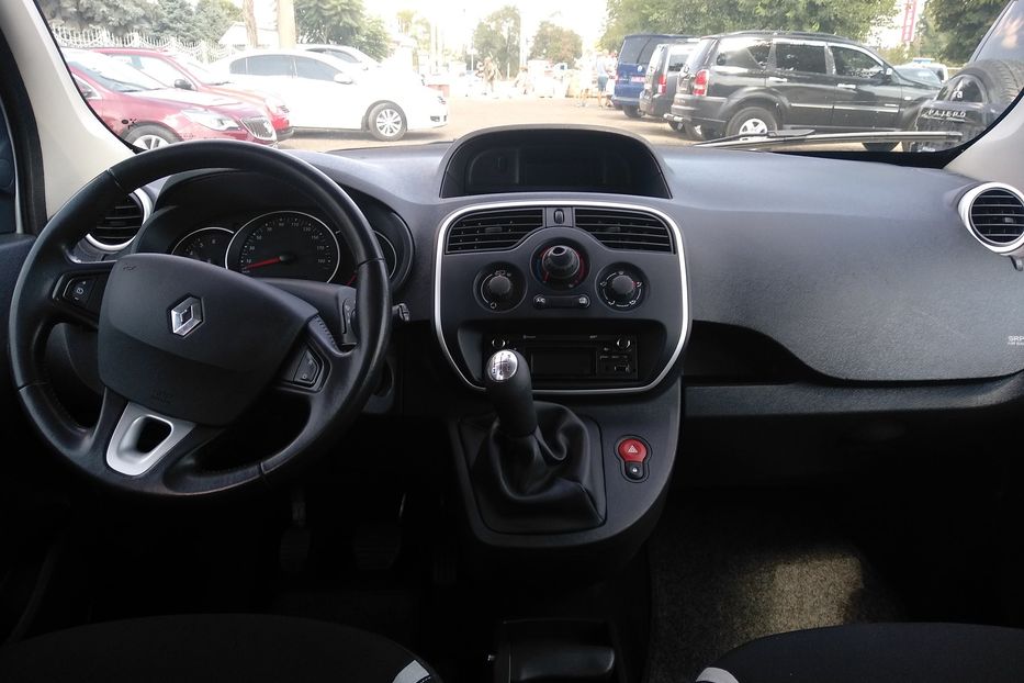 Продам Renault Kangoo пасс. 2016 года в Одессе