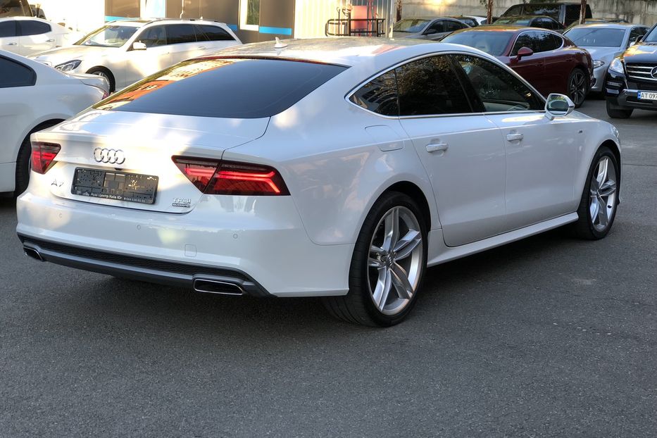 Продам Audi A7 S-Line 3,0TFSI Quattro 2014 года в Киеве