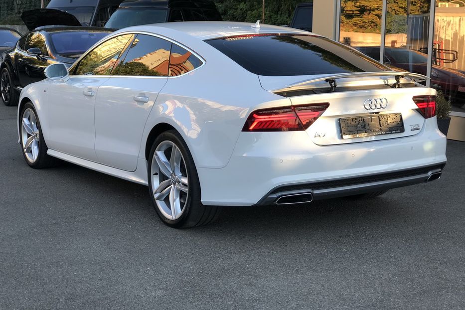 Продам Audi A7 S-Line 3,0TFSI Quattro 2014 года в Киеве