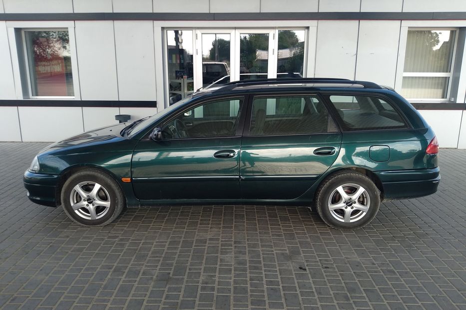 Продам Toyota Avensis 2002 года в Одессе