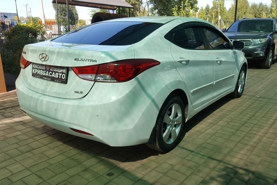 Продам Hyundai Elantra 2013 года в г. Кривой Рог, Днепропетровская область