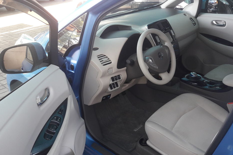 Продам Nissan Leaf 2011 года в г. Кривой Рог, Днепропетровская область