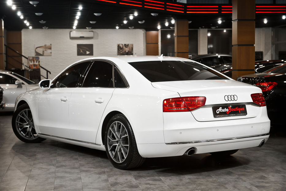 Продам Audi A8 Quattro 2012 года в Одессе