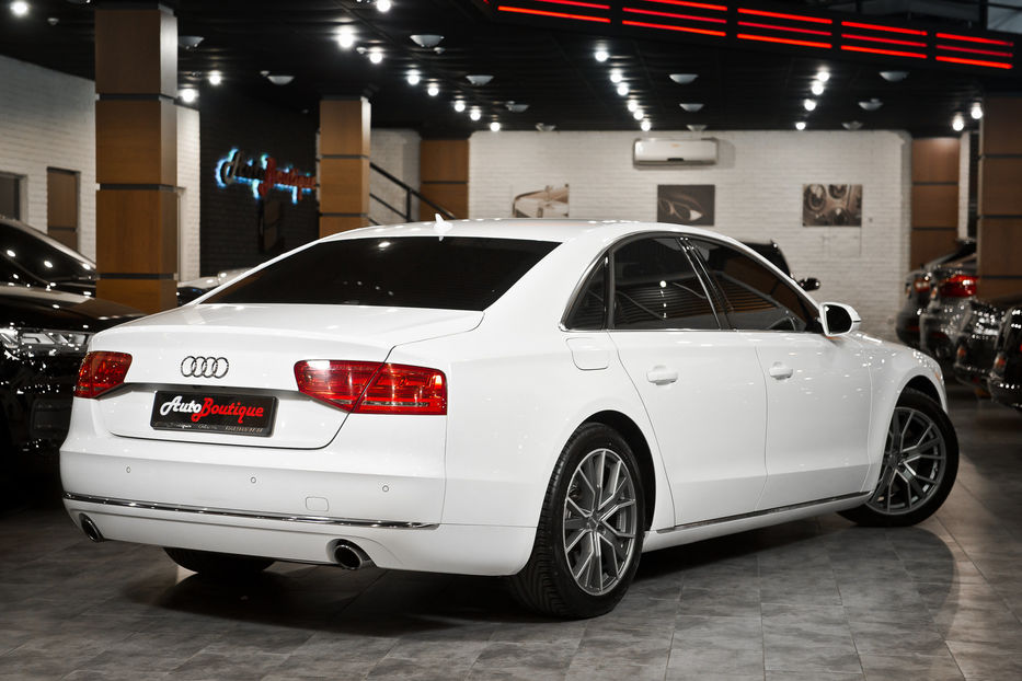 Продам Audi A8 Quattro 2012 года в Одессе