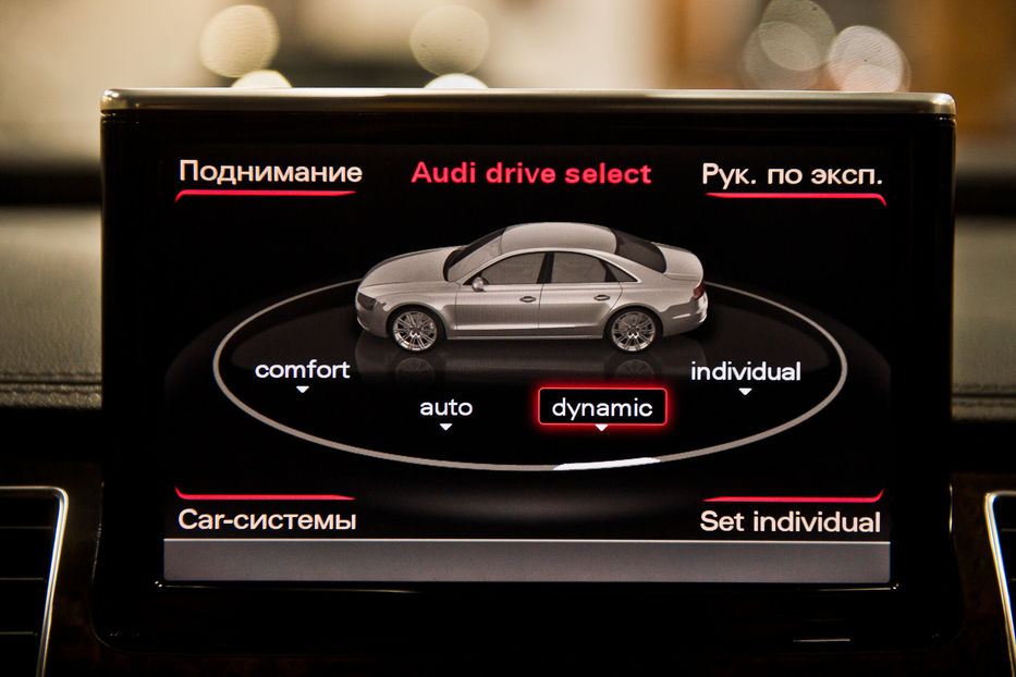 Продам Audi A8 Quattro 2012 года в Одессе