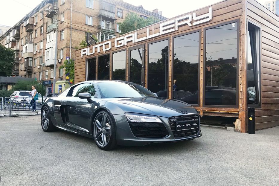 Продам Audi R8 5.2 V10 2013 года в Киеве