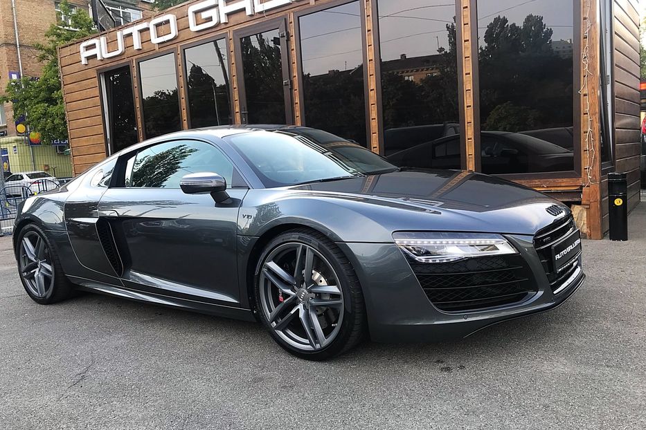 Продам Audi R8 5.2 V10 2013 года в Киеве