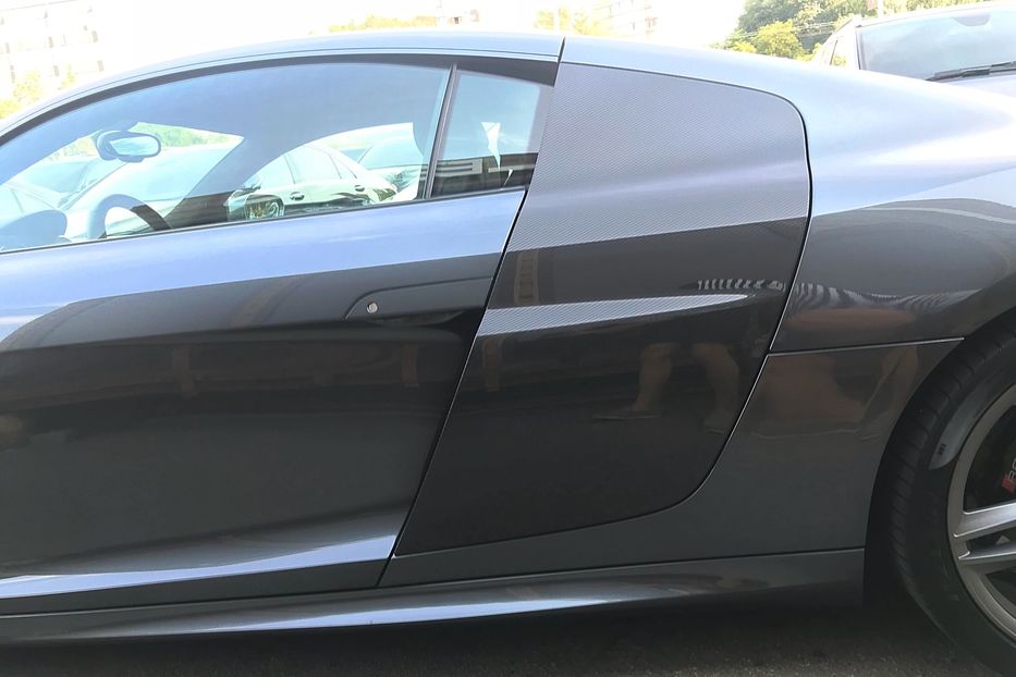 Продам Audi R8 5.2 V10 2013 года в Киеве