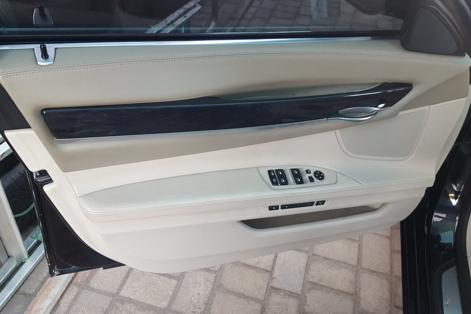 Продам BMW 740 LONG 2008 года в г. Кривой Рог, Днепропетровская область