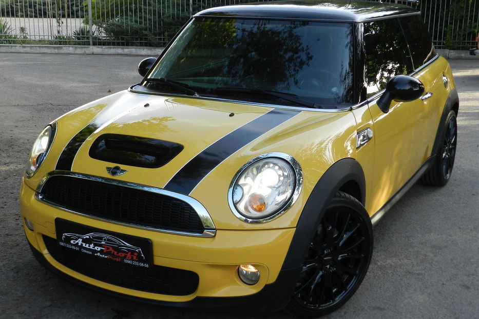 Продам MINI Cooper S 2010 года в Одессе