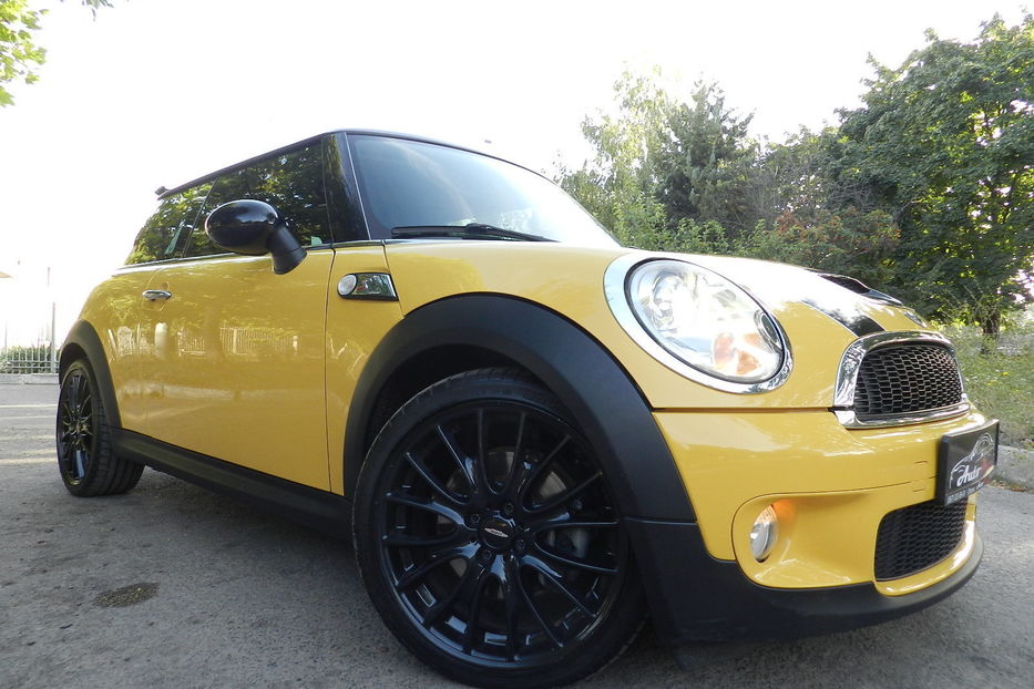 Продам MINI Cooper S 2010 года в Одессе