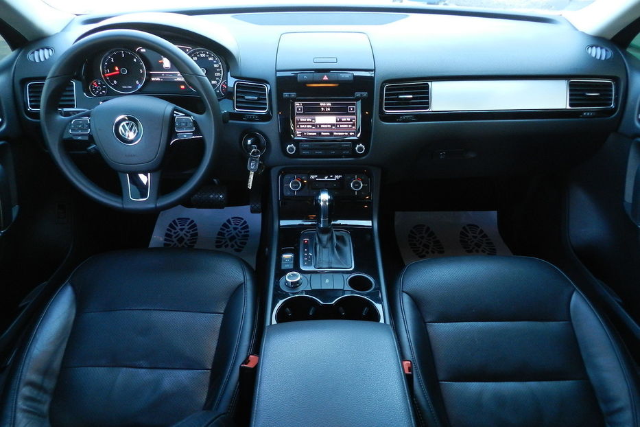 Продам Volkswagen Touareg 2012 года в Одессе