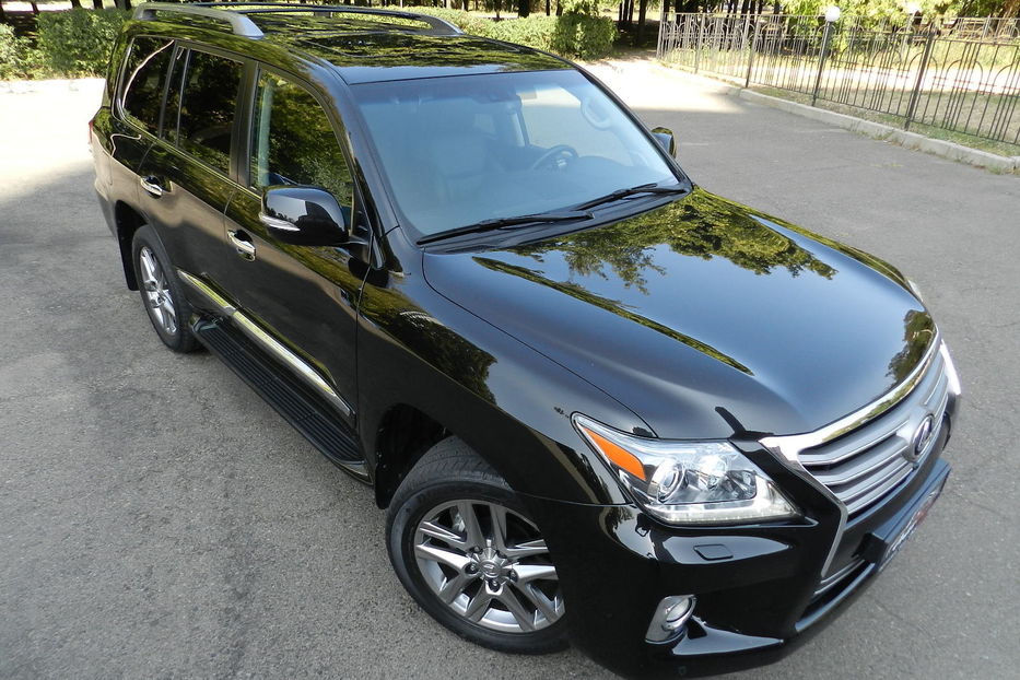 Продам Lexus LX 570 2013 года в Одессе