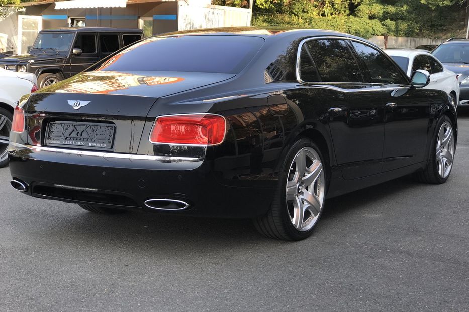 Продам Bentley Flying Spur W12 6.0 Mulliner 2014 года в Киеве