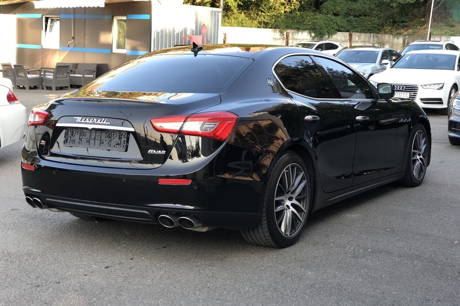 Продам Maserati Ghibli S Q4 409 л.с 2014 года в Киеве