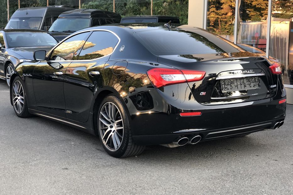 Продам Maserati Ghibli S Q4 409 л.с 2014 года в Киеве