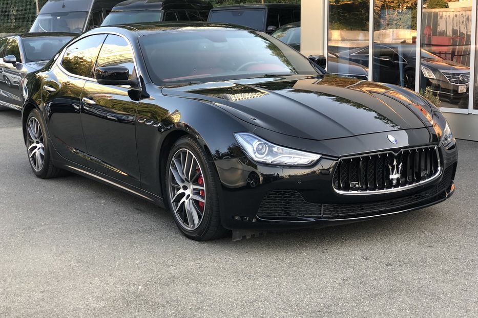 Продам Maserati Ghibli S Q4 409 л.с 2014 года в Киеве