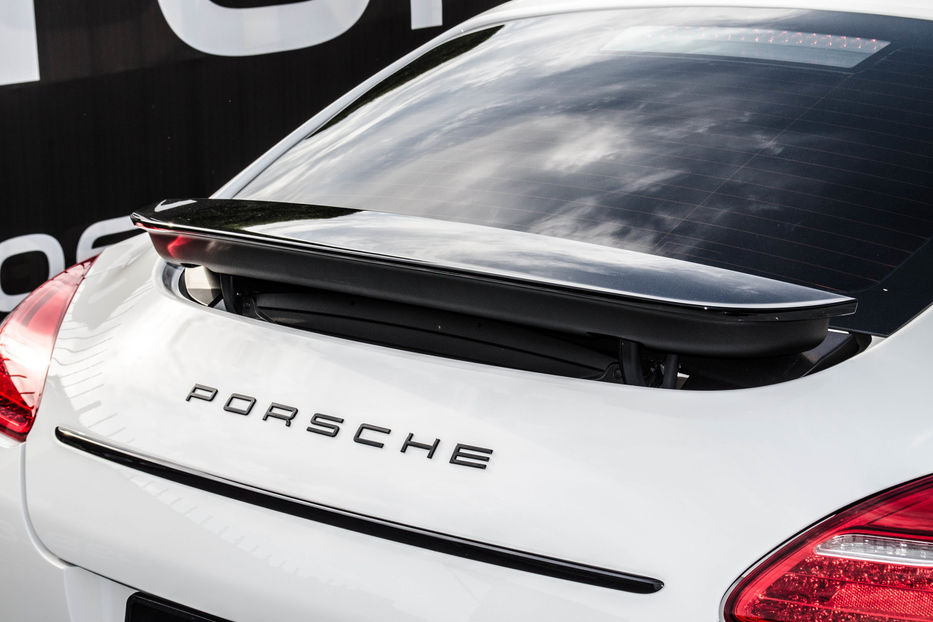 Продам Porsche Panamera 4S 2011 года в Киеве
