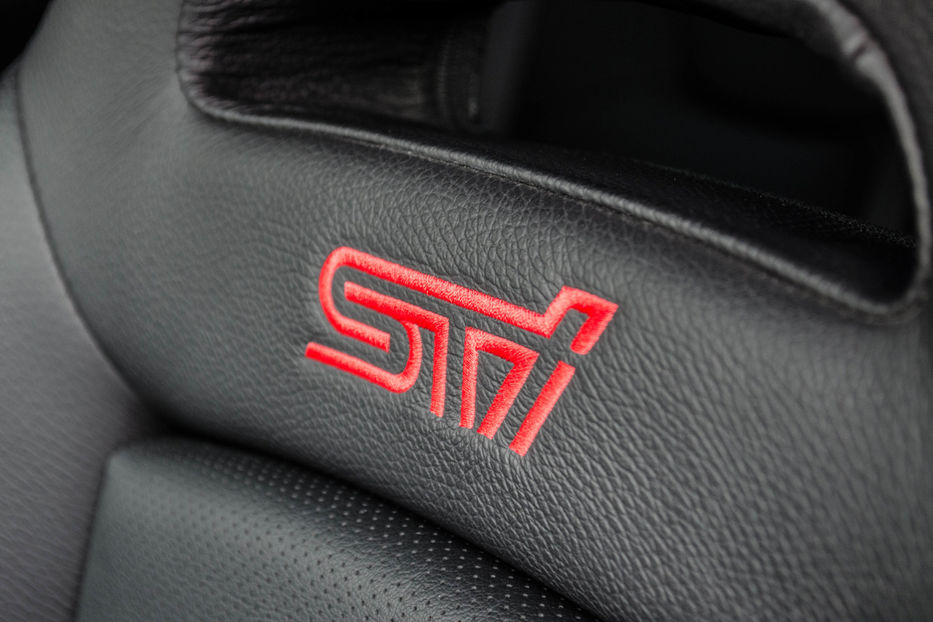 Продам Subaru WRX STI 2.5 Turbo 2012 года в Киеве