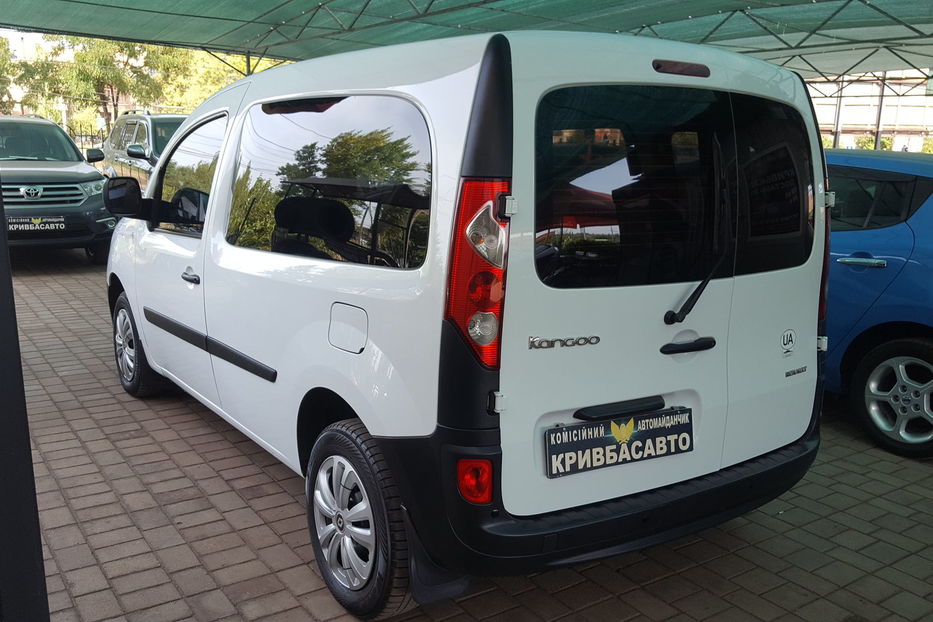 Продам Renault Kangoo пасс. 2008 года в г. Кривой Рог, Днепропетровская область