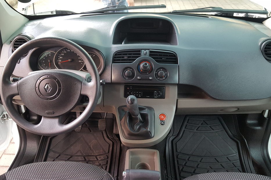 Продам Renault Kangoo пасс. 2008 года в г. Кривой Рог, Днепропетровская область