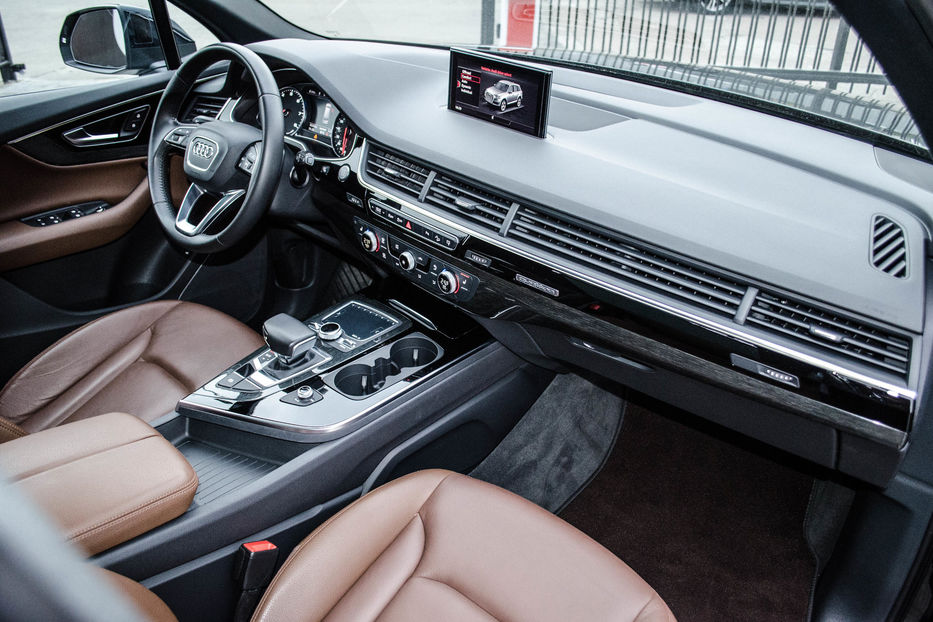 Продам Audi Q7 3.0TFSI 2016 года в Киеве
