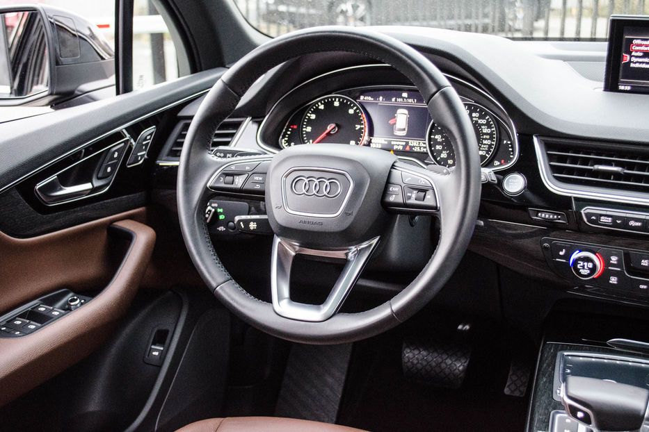 Продам Audi Q7 3.0TFSI 2016 года в Киеве