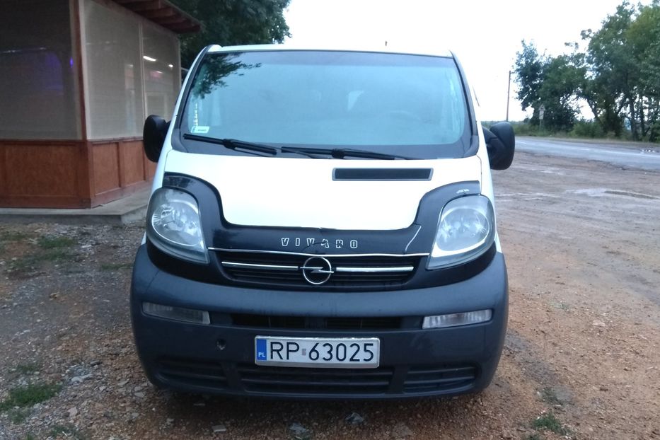 Продам Opel Vivaro пасс. 8+1 2004 года в Одессе