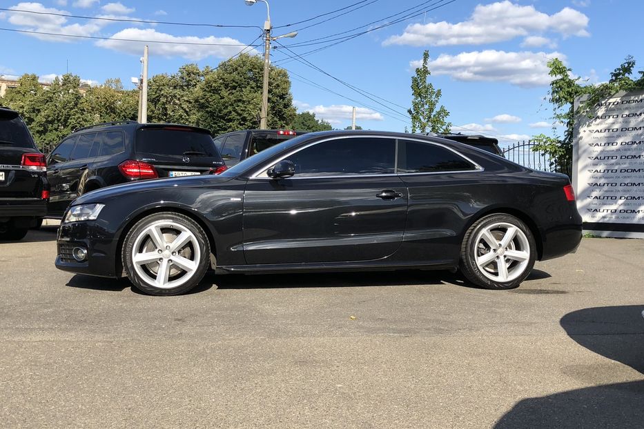 Продам Audi A5 2.0 TFSI S-line 2011 года в Киеве