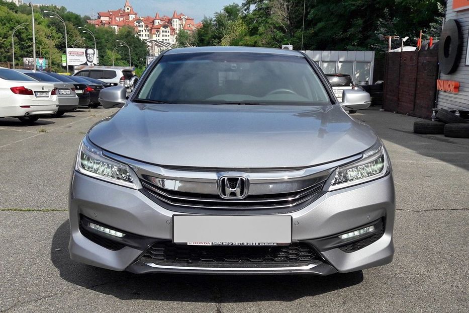 Продам Honda Accord EXECUTIVE 2017 года в Киеве