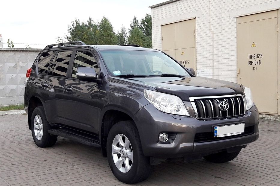 Продам Toyota Land Cruiser Prado 2012 года в Киеве