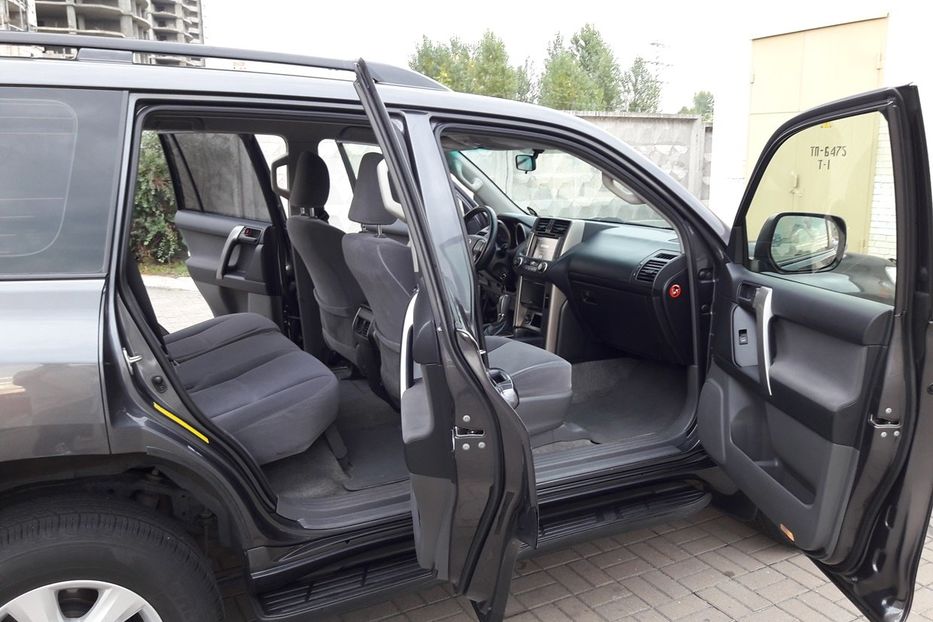 Продам Toyota Land Cruiser Prado 2012 года в Киеве