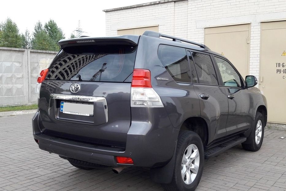 Продам Toyota Land Cruiser Prado 2012 года в Киеве