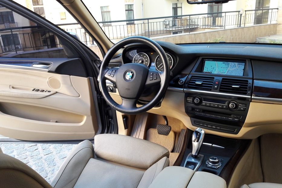 Продам BMW X5 xDrive 35i 2011 года в Киеве