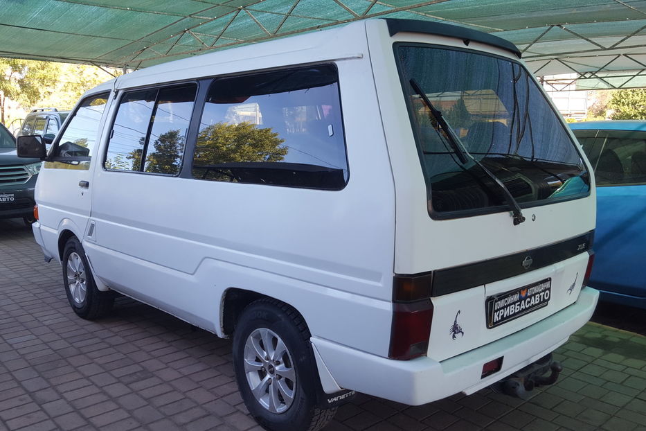 Продам Nissan Vanette пасс. 1993 года в г. Кривой Рог, Днепропетровская область