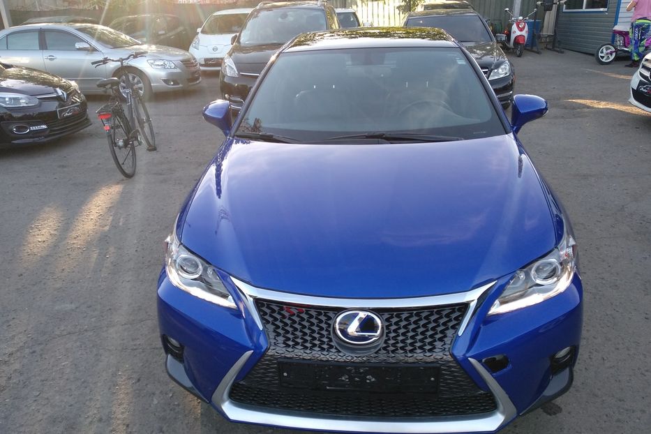 Продам Lexus CT 200H 2015 года в Одессе