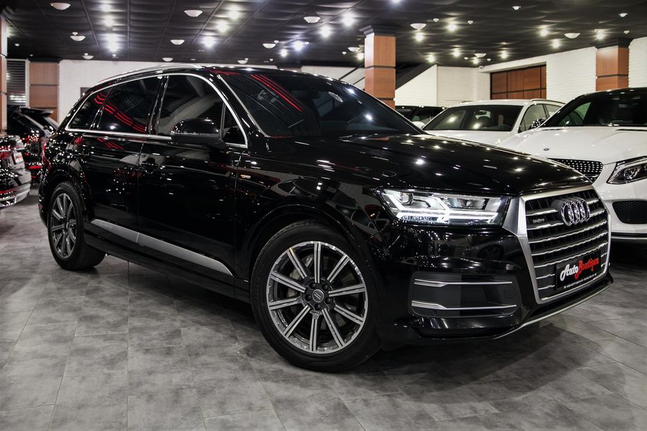 Продам Audi Q7 S-line 2016 года в Одессе